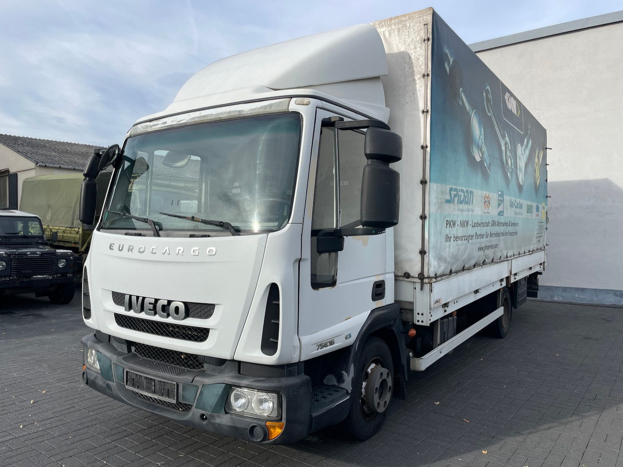 Iveco Euro Cargo 75E16 Euro 5, TÜV 06-2026 - Furgoneta con caja de lona: foto 1 Iveco Euro Cargo 75E16 Euro 5, TÜV 06-2026 - Furgoneta con caja de lona: foto 1