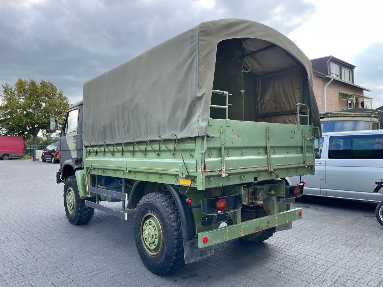 MAN 8.136 4X4 - Furgoneta con caja de lona: foto 5 MAN 8.136 4X4 - Furgoneta con caja de lona: foto 5