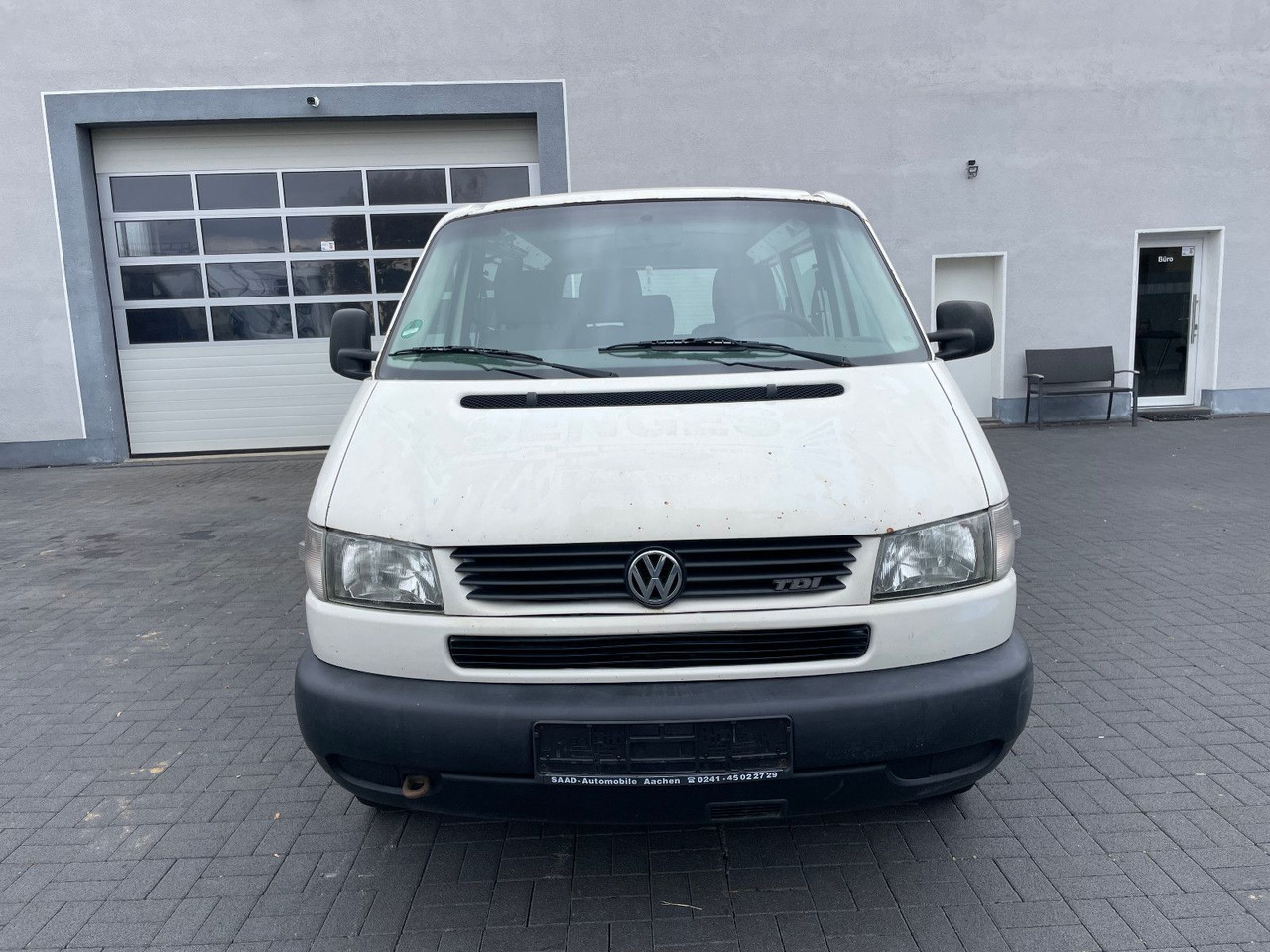 Volkswagen T4 Caravelle 2,5 TDI 75kW syncro lang, 9-Sitzer - Furgoneta de pasajeros: foto 5 Volkswagen T4 Caravelle 2,5 TDI 75kW syncro lang, 9-Sitzer - Furgoneta de pasajeros: foto 5