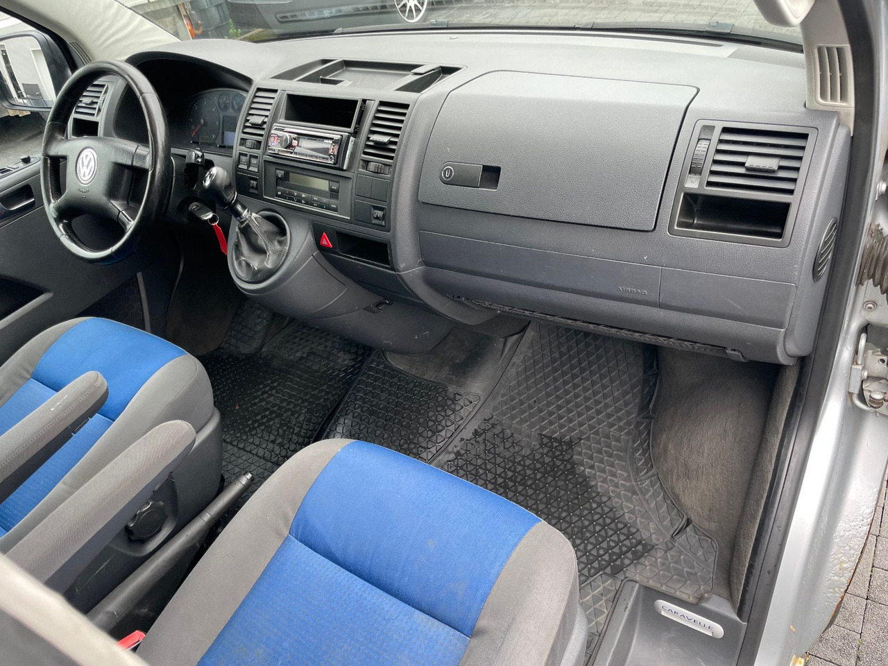 Furgoneta de pasajeros Volkswagen T5 2.5 TDi Caravelle 4Motion 8-Sitzer: foto 14