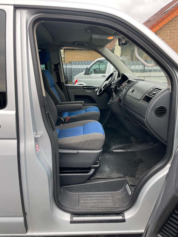 Furgoneta de pasajeros Volkswagen T5 2.5 TDi Caravelle 4Motion 8-Sitzer: foto 12