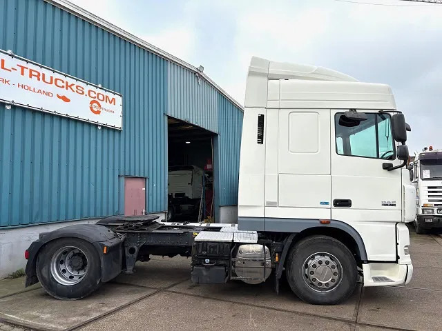 DAF XF 105.460 ATE SPACECAB 4x2 ONLY 835.500 KM (ZF-MANUAL GEARBOX / ZF-INTARDER / AIRCONDITIONING / EURO 5) - Cabeza tractora: foto 3 DAF XF 105.460 ATE SPACECAB 4x2 ONLY 835.500 KM (ZF-MANUAL GEARBOX / ZF-INTARDER / AIRCONDITIONING / EURO 5) - Cabeza tractora: foto 3