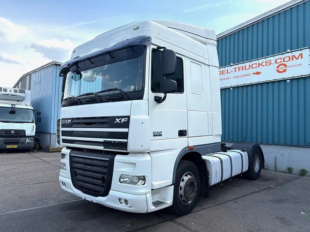 DAF XF 105.460 SPACECAB (ZF-MANUAL GEARBOX / 2x DIESELTANK / MX-ENGINE BRAKE / AIRCONDITIONING / FRIDGE / ETC. - Cabeza tractora: foto 1 DAF XF 105.460 SPACECAB (ZF-MANUAL GEARBOX / 2x DIESELTANK / MX-ENGINE BRAKE / AIRCONDITIONING / FRIDGE / ETC. - Cabeza tractora: foto 1