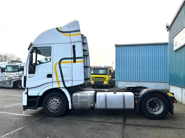 Iveco Stralis AS440S42T/P HI-WAY DUTCH TRUCK (APK/TUV -> 02-2024 / EURO 6 / AS-TRONIC / 2 TANKS / LEATHER SEATS / FRIDGE) - Cabeza tractora: foto 5 Iveco Stralis AS440S42T/P HI-WAY DUTCH TRUCK (APK/TUV -> 02-2024 / EURO 6 / AS-TRONIC / 2 TANKS / LEATHER SEATS / FRIDGE) - Cabeza tractora: foto 5