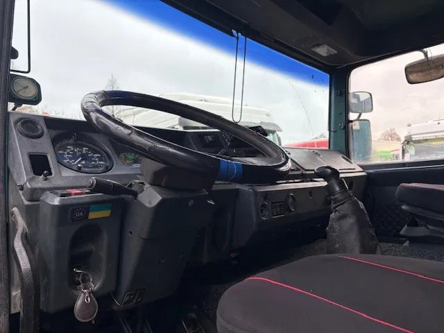 Cabeza tractora Renault R385 Major (2 CULASSE / LAMES / GRAND PONT / 2 CILINDER HEADS / STEEL SUSPENSION / REDUCTION AXLE): foto 9