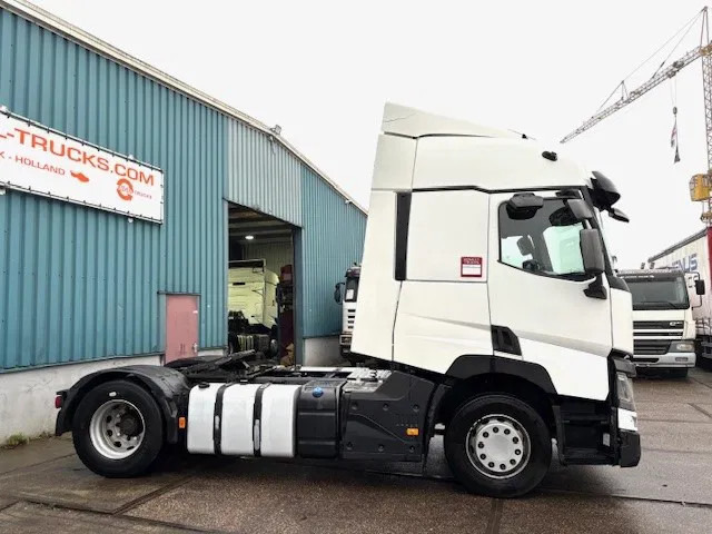Renault T460 HIGH ROOF 4x2 (EURO 6 / AUTOMATIC GEARBOX / VBI-BRAKE / HYDRAULIC KIT / FRIDGE / AIRCONDITIONING) - Cabeza tractora: foto 4 Renault T460 HIGH ROOF 4x2 (EURO 6 / AUTOMATIC GEARBOX / VBI-BRAKE / HYDRAULIC KIT / FRIDGE / AIRCONDITIONING) - Cabeza tractora: foto 4