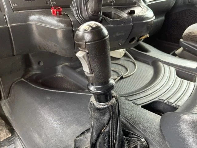 Leasing financiero de Scania R114-340 LA 4x2 (2 FUEL LINES!!) (EURO 2 / 12 GEARS MANUAL GEARBOX / HYDRAULIC KIT) leasing Scania R114-340 LA 4x2 (2 FUEL LINES!!) (EURO 2 / 12 GEARS MANUAL GEARBOX / HYDRAULIC KIT): foto 8