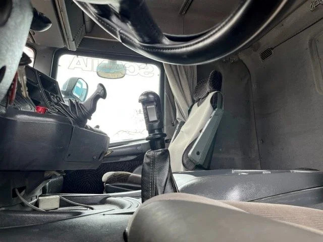 Leasing financiero de Scania R114-340 LA 4x2 (2 FUEL LINES!!) (EURO 2 / 12 GEARS MANUAL GEARBOX / HYDRAULIC KIT) leasing Scania R114-340 LA 4x2 (2 FUEL LINES!!) (EURO 2 / 12 GEARS MANUAL GEARBOX / HYDRAULIC KIT): foto 7