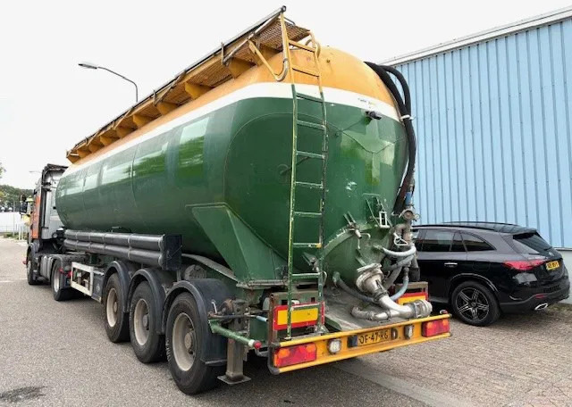Feldbinder KIP48 3 3-AXLE 48M3 KIPPING SILO TRAILER (SAF AXLES / DRUM BRAKES / 4 COMPARTMENTS) - Cisterna semirremolque: foto 4 Feldbinder KIP48 3 3-AXLE 48M3 KIPPING SILO TRAILER (SAF AXLES / DRUM BRAKES / 4 COMPARTMENTS) - Cisterna semirremolque: foto 4