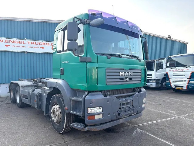 MAN TGA 26.360BB 6x4 FULL STEEL MULTILIFT HOOK-ARM (ZF16 MANUAL GEARBOX / FULL STEEL SUSPENSION / REDUCTION AXLES / AIRCONDITIONING) - Multibasculante camión: foto 2 MAN TGA 26.360BB 6x4 FULL STEEL MULTILIFT HOOK-ARM (ZF16 MANUAL GEARBOX / FULL STEEL SUSPENSION / REDUCTION AXLES / AIRCONDITIONING) - Multibasculante camión: foto 2
