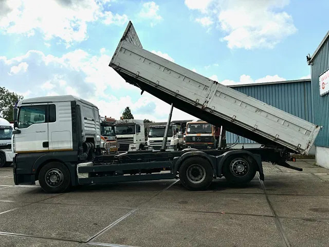 MAN TGA 26.410 XL 6x2 KIPPER (6-CILINDER HEADS) (ZF16 MANUAL GEARBOX / LIFT-AXLE / HYDRAULIC KIT / AIRCONDITIONING) - Volquete camión: foto 5 MAN TGA 26.410 XL 6x2 KIPPER (6-CILINDER HEADS) (ZF16 MANUAL GEARBOX / LIFT-AXLE / HYDRAULIC KIT / AIRCONDITIONING) - Volquete camión: foto 5