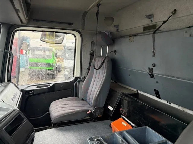 Camión grúa Mercedes-Benz Actros 2031 K WITH PALFINGER PK1101 CRANE (MANUAL GEARBOX / FULL STEEL SUSPENSION / REDUCTION AXLE / REMOTE CONTROL): foto 16