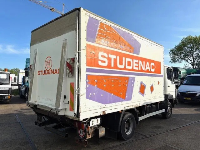 Mercedes-Benz LK 814 (6-CILINDER) FULL STEEL SUSPENSION WITH CLOSED BOX (6-CILINDER ENGINE / MANUAL GEARBOX / FULL STEEL SUSPENSION) - Camión caja cerrada: foto 3 Mercedes-Benz LK 814 (6-CILINDER) FULL STEEL SUSPENSION WITH CLOSED BOX (6-CILINDER ENGINE / MANUAL GEARBOX / FULL STEEL SUSPENSION) - Camión caja cerrada: foto 3