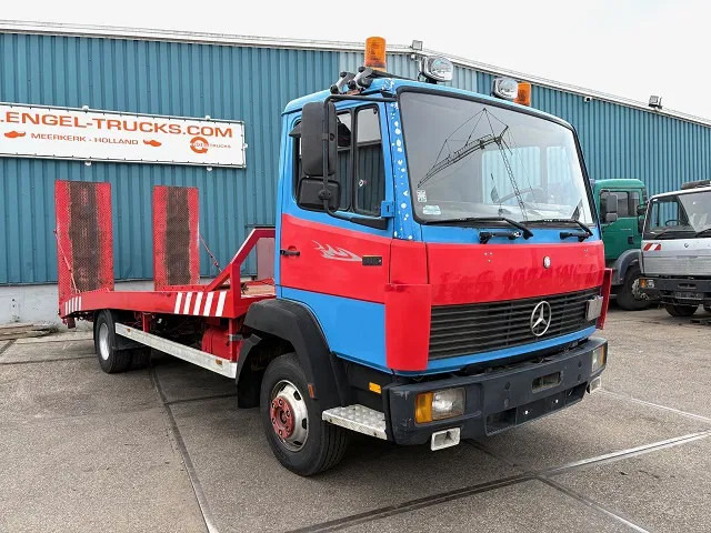 Mercedes-Benz LK 814 RECOVERY TRUCK / CAR-MACHINE TRANSPORTER (6-CILINDER / MANUAL GEARBOX / FULL STEEL SUSPENSION / WINCH / HYDRAULIC RAMPS) - Portavehículos camión: foto 2 Mercedes-Benz LK 814 RECOVERY TRUCK / CAR-MACHINE TRANSPORTER (6-CILINDER / MANUAL GEARBOX / FULL STEEL SUSPENSION / WINCH / HYDRAULIC RAMPS) - Portavehículos camión: foto 2