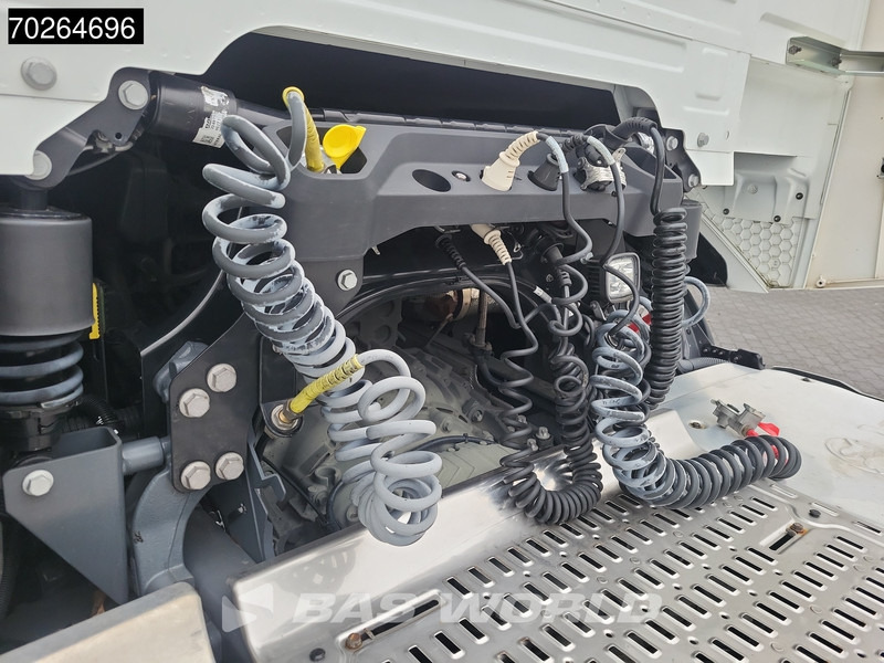 DAF XF 480 4X2 Mega 2x Tanks ACC LED Euro 6 - Cabeza tractora: foto 2 DAF XF 480 4X2 Mega 2x Tanks ACC LED Euro 6 - Cabeza tractora: foto 2