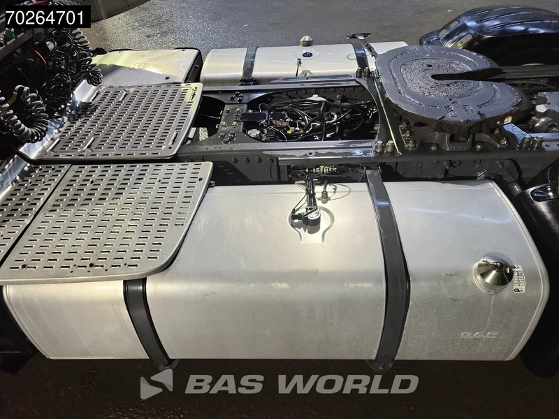 DAF XF 480 4X2 Mega 2xTanks ACC LED - Cabeza tractora: foto 2 DAF XF 480 4X2 Mega 2xTanks ACC LED - Cabeza tractora: foto 2