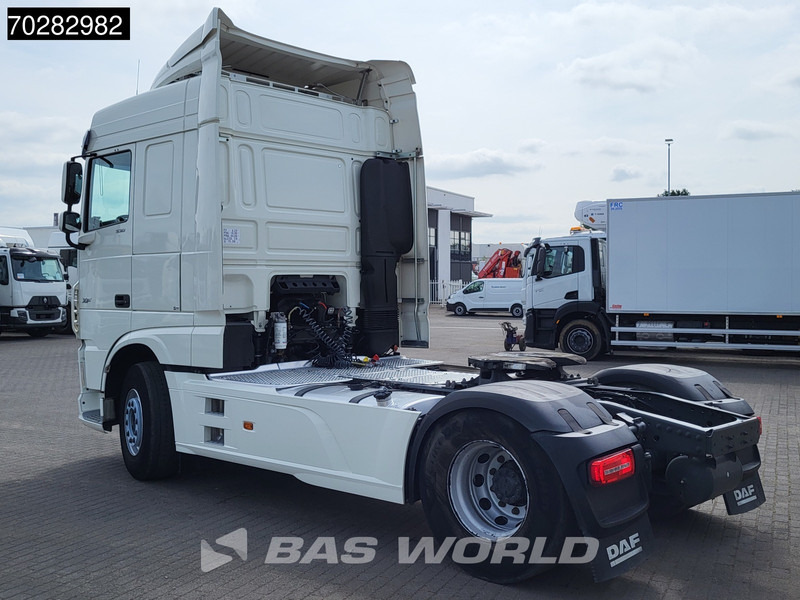 DAF XF 530 4X2 SC Retarder ADR Standklima Euro 6 - Cabeza tractora: foto 2 DAF XF 530 4X2 SC Retarder ADR Standklima Euro 6 - Cabeza tractora: foto 2