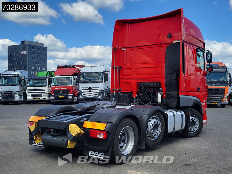 DAF XF 530 6X2 SSC Retarder Standklima Lift-Lenkachse ACC Euro 6 - Cabeza tractora: foto 5 DAF XF 530 6X2 SSC Retarder Standklima Lift-Lenkachse ACC Euro 6 - Cabeza tractora: foto 5