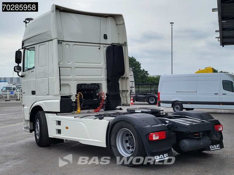 DAF XF 530 XF 4X2 Retarder 2xTanks Standklima ACC Euro 6 - Cabeza tractora: foto 2 DAF XF 530 XF 4X2 Retarder 2xTanks Standklima ACC Euro 6 - Cabeza tractora: foto 2