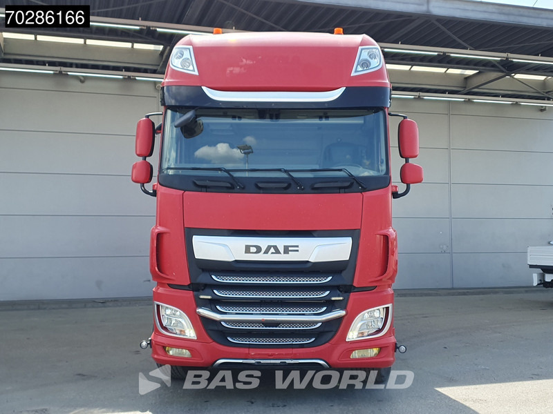 DAF XF 530 XF 6X4 SSC Manual Euro 6 - Cabeza tractora: foto 5 DAF XF 530 XF 6X4 SSC Manual Euro 6 - Cabeza tractora: foto 5