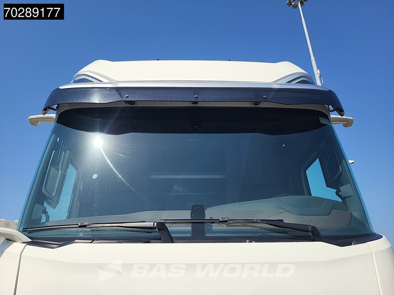 Cabeza tractora DAF XG+ 530 4X2 Retarder 2x Tanks Standklima Leather Alcoa's: foto 7