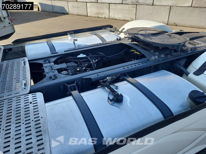 Cabeza tractora DAF XG+ 530 4X2 Retarder 2x Tanks Standklima Leather Alcoa's: foto 12