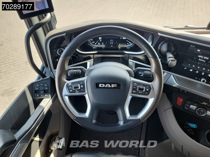 Cabeza tractora DAF XG+ 530 4X2 Retarder 2x Tanks Standklima Leather Alcoa's: foto 20