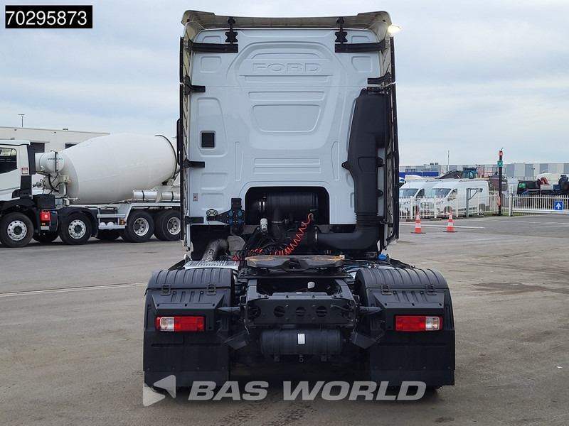 Ford F-Max 500 4X2 Retarder 2x Tanks Standklima Euro 6 - Cabeza tractora: foto 3 Ford F-Max 500 4X2 Retarder 2x Tanks Standklima Euro 6 - Cabeza tractora: foto 3