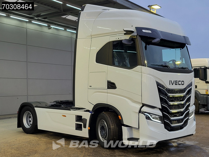 Iveco S-Way 500 4X2 NEW! 2xTanks HPEB Standklima Navi LED - Cabeza tractora: foto 3 Iveco S-Way 500 4X2 NEW! 2xTanks HPEB Standklima Navi LED - Cabeza tractora: foto 3