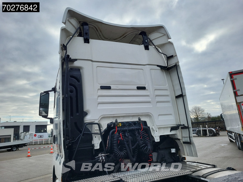MAN TGX 18.460 4X2 XLX 2x Tanks - Cabeza tractora: foto 3 MAN TGX 18.460 4X2 XLX 2x Tanks - Cabeza tractora: foto 3