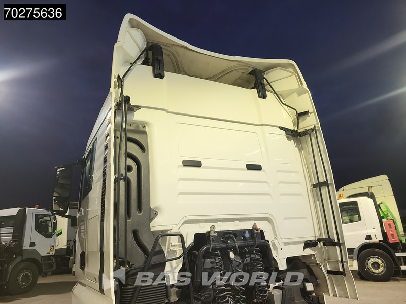 MAN TGX 18.460 4X2 XLX Retarder 2x Tanks Navi - Cabeza tractora: foto 3 MAN TGX 18.460 4X2 XLX Retarder 2x Tanks Navi - Cabeza tractora: foto 3