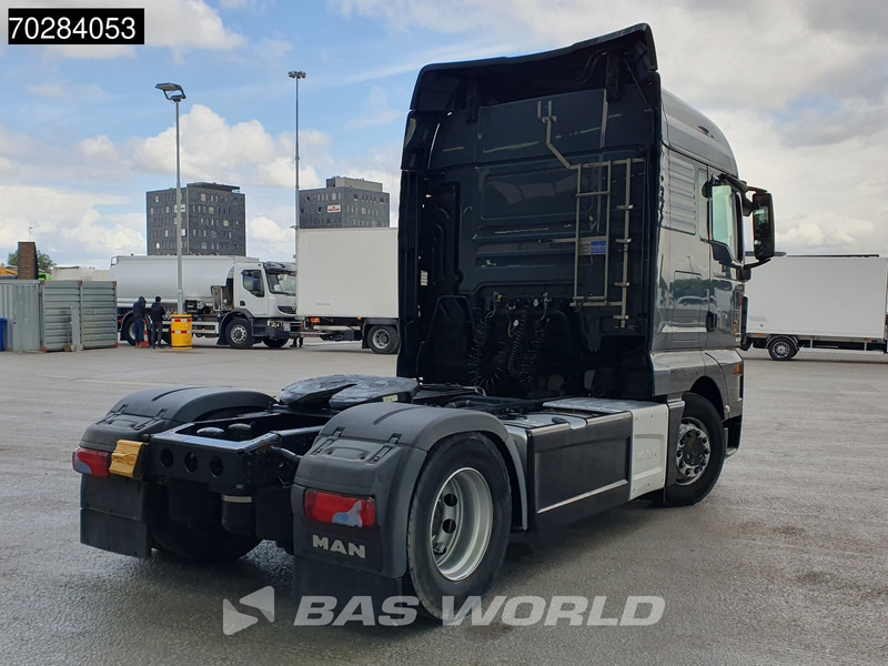 MAN TGX 18.460 4X2 XLX Retarder 2x Tanks Standklima - Cabeza tractora: foto 5 MAN TGX 18.460 4X2 XLX Retarder 2x Tanks Standklima - Cabeza tractora: foto 5