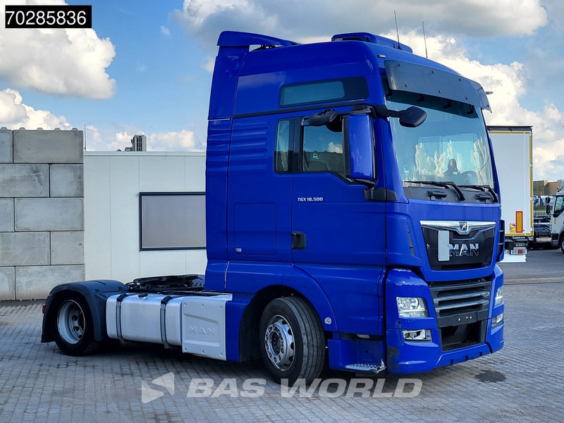 MAN TGX 18.500 4X2 Mega XXL Retarder Xenon 2xTanks Standklima ACC Euro 6 - Cabeza tractora: foto 3 MAN TGX 18.500 4X2 Mega XXL Retarder Xenon 2xTanks Standklima ACC Euro 6 - Cabeza tractora: foto 3
