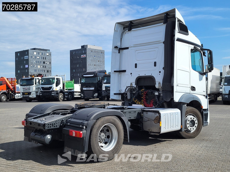 Mercedes-Benz Actros 1845 4X2 StreamSpace Retarder ADR Euro 6 - Cabeza tractora: foto 5 Mercedes-Benz Actros 1845 4X2 StreamSpace Retarder ADR Euro 6 - Cabeza tractora: foto 5