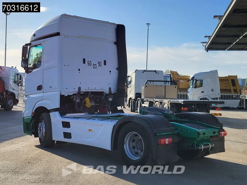 Mercedes-Benz Actros 1851 4X2 StreamSpace Retarder - Cabeza tractora: foto 2 Mercedes-Benz Actros 1851 4X2 StreamSpace Retarder - Cabeza tractora: foto 2