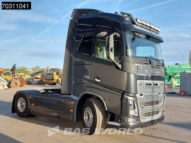 Volvo FH16 550 FH16 4X2 VEB+ 2xTanks Alcoa's I-ParkCool - Cabeza tractora: foto 3 Volvo FH16 550 FH16 4X2 VEB+ 2xTanks Alcoa's I-ParkCool - Cabeza tractora: foto 3