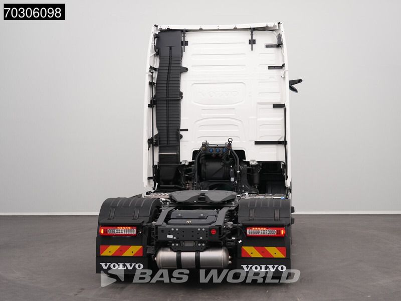 Leasing financiero de Volvo FH16 780 4X2 NEW! XL Retarder Full-Air I-ParkCool 2xTanks Alcoa's leasing Volvo FH16 780 4X2 NEW! XL Retarder Full-Air I-ParkCool 2xTanks Alcoa's: foto 9 Leasing financiero de Volvo FH16 780 4X2 NEW! XL Retarder Full-Air I-ParkCool 2xTanks Alcoa's leasing Volvo FH16 780 4X2 NEW! XL Retarder Full-Air I-ParkCool 2xTanks Alcoa's: foto 9