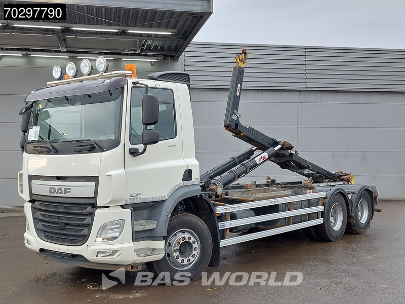 DAF CF 440 6X2 HYVA 22-60-S Hooklift Lift Axle Automatic ACC Euro 6 - Multibasculante camión: foto 3 DAF CF 440 6X2 HYVA 22-60-S Hooklift Lift Axle Automatic ACC Euro 6 - Multibasculante camión: foto 3