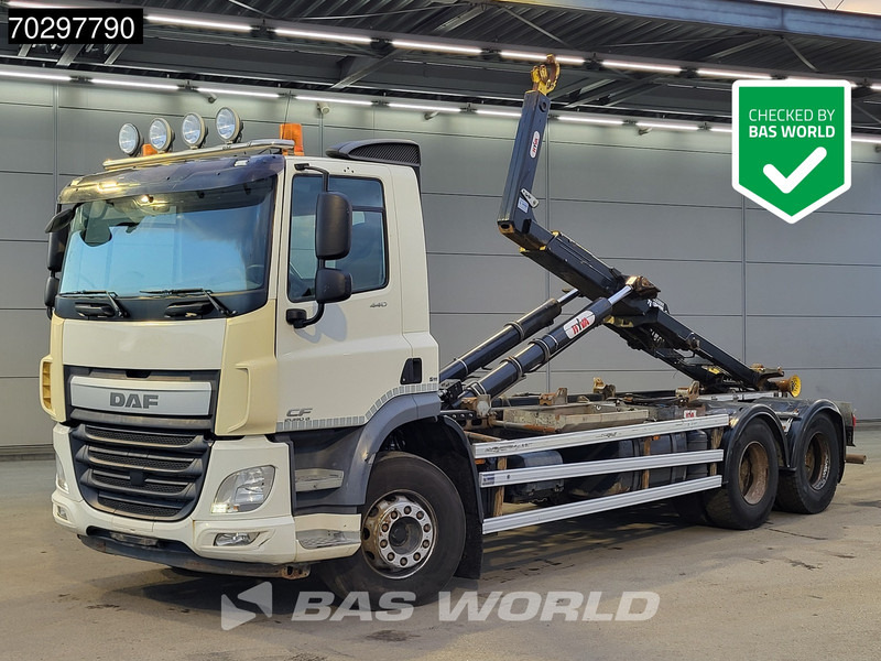 DAF CF 440 6X2 HYVA 22-60-S Hooklift Lift Axle Automatic ACC Euro 6 - Multibasculante camión: foto 1 DAF CF 440 6X2 HYVA 22-60-S Hooklift Lift Axle Automatic ACC Euro 6 - Multibasculante camión: foto 1