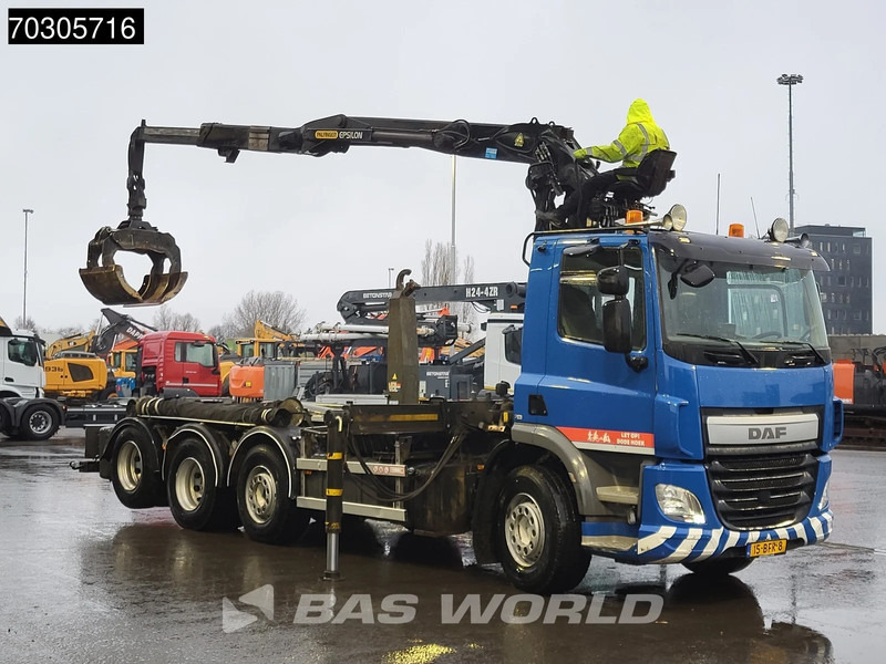 DAF CF 440 8X2 Palfinger Q150 Z79 Crane + VDL S-25-6400 Hooklift Lift+Steering axle Euro 6 - Multibasculante camión, Camión grúa: foto 3 DAF CF 440 8X2 Palfinger Q150 Z79 Crane + VDL S-25-6400 Hooklift Lift+Steering axle Euro 6 - Multibasculante camión, Camión grúa: foto 3