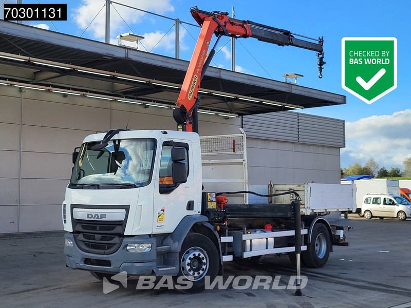 DAF LF 310 4X2 Palfinger PK12002 EH Kran Crane 7m3 tipper Automatic Euro 6 - Volquete camión, Camión grúa: foto 1 DAF LF 310 4X2 Palfinger PK12002 EH Kran Crane 7m3 tipper Automatic Euro 6 - Volquete camión, Camión grúa: foto 1