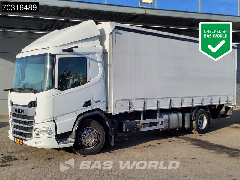 DAF XD 370 4X2 18tons NL-Truck 2024 registration 1500kg Ladebordwand Automatic Euro 6 - Camión lona: foto 1 DAF XD 370 4X2 18tons NL-Truck 2024 registration 1500kg Ladebordwand Automatic Euro 6 - Camión lona: foto 1