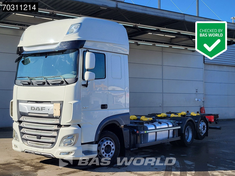 DAF XF 480 6X2 FAN Full Air Retarder Euro 6 - Portacontenedore/ Intercambiable camión: foto 1 DAF XF 480 6X2 FAN Full Air Retarder Euro 6 - Portacontenedore/ Intercambiable camión: foto 1