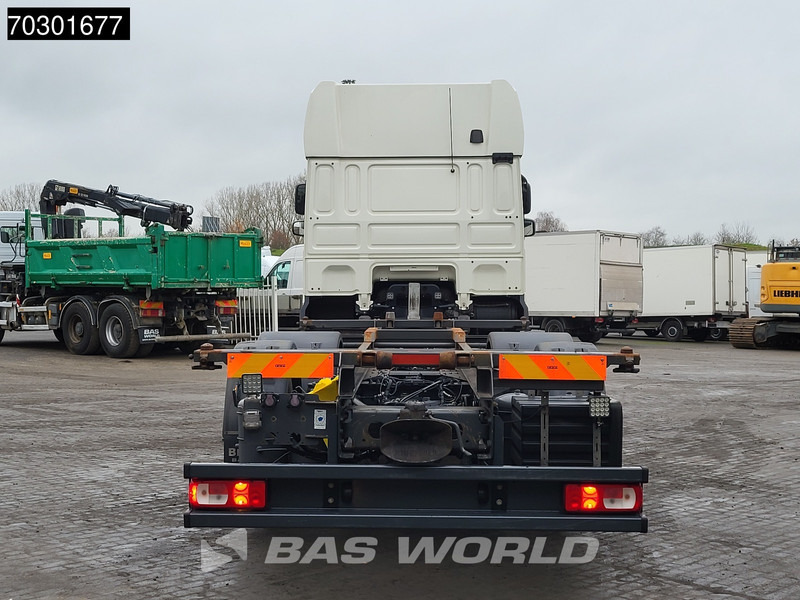 DAF XF 480 6X2 FAN Lift + Steering Axle Retarder Full Air - Portacontenedore/ Intercambiable camión: foto 3 DAF XF 480 6X2 FAN Lift + Steering Axle Retarder Full Air - Portacontenedore/ Intercambiable camión: foto 3