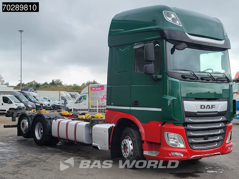 DAF XF 480 6X2 Retarder BDF Lift-Axle Automatic Navi ACC Euro 6 - Portacontenedore/ Intercambiable camión: foto 3 DAF XF 480 6X2 Retarder BDF Lift-Axle Automatic Navi ACC Euro 6 - Portacontenedore/ Intercambiable camión: foto 3