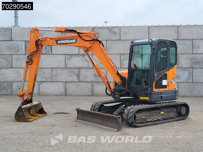 Doosan DX63-3 - Miniexcavadora: foto 3 Doosan DX63-3 - Miniexcavadora: foto 3