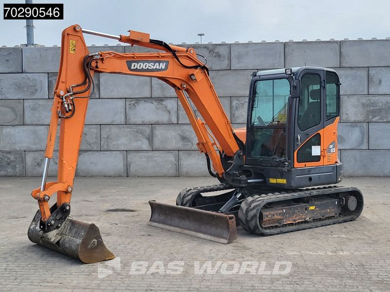Doosan DX63-3 - Miniexcavadora: foto 2 Doosan DX63-3 - Miniexcavadora: foto 2