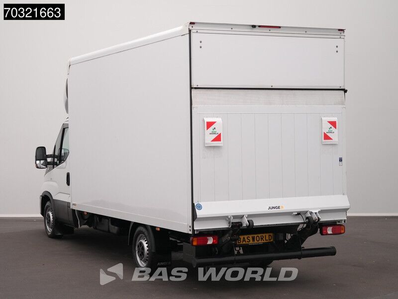 Iveco Daily 35S16 Laadklep Automaat 160PK Bakwagen Camera Airco Euro6 Meubelbak Koffer A/C - Furgoneta: foto 2 Iveco Daily 35S16 Laadklep Automaat 160PK Bakwagen Camera Airco Euro6 Meubelbak Koffer A/C - Furgoneta: foto 2