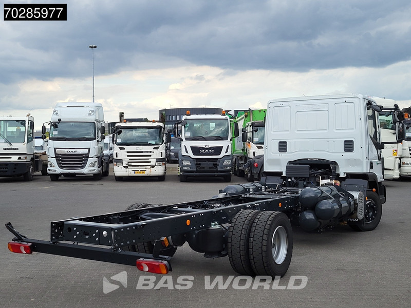 Iveco Eurocargo 120LE210 4X2 Nieuw! CNG 2xTanks Retarder TELMA Euro 6 - Chasis camión: foto 5 Iveco Eurocargo 120LE210 4X2 Nieuw! CNG 2xTanks Retarder TELMA Euro 6 - Chasis camión: foto 5