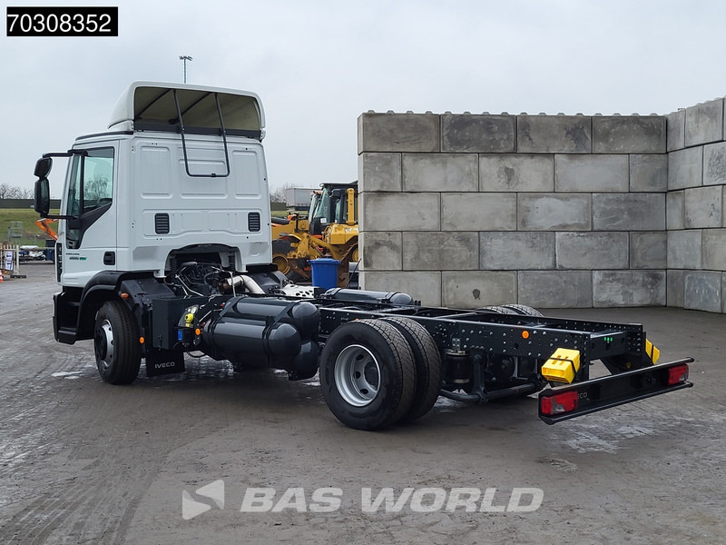 Iveco Eurocargo 160E250 4X2 NEW Chassis! 16tons CNG Automatic Euro 6 - Chasis camión: foto 2 Iveco Eurocargo 160E250 4X2 NEW Chassis! 16tons CNG Automatic Euro 6 - Chasis camión: foto 2